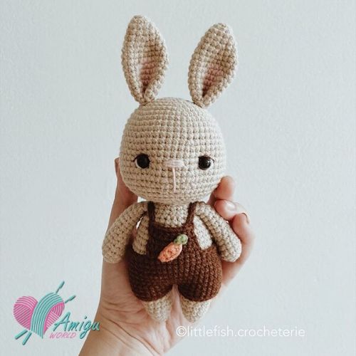 Lovely Hazelnut the little Bunny – Chinese pattern