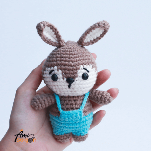Little Bunny in overalls, what a lovely one!