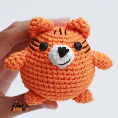 Chubby Tiger Amigurumi crochet pattern