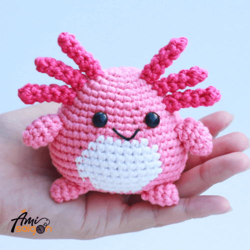 Free Little amigurumi Axolotl pattern - Ami Saigon