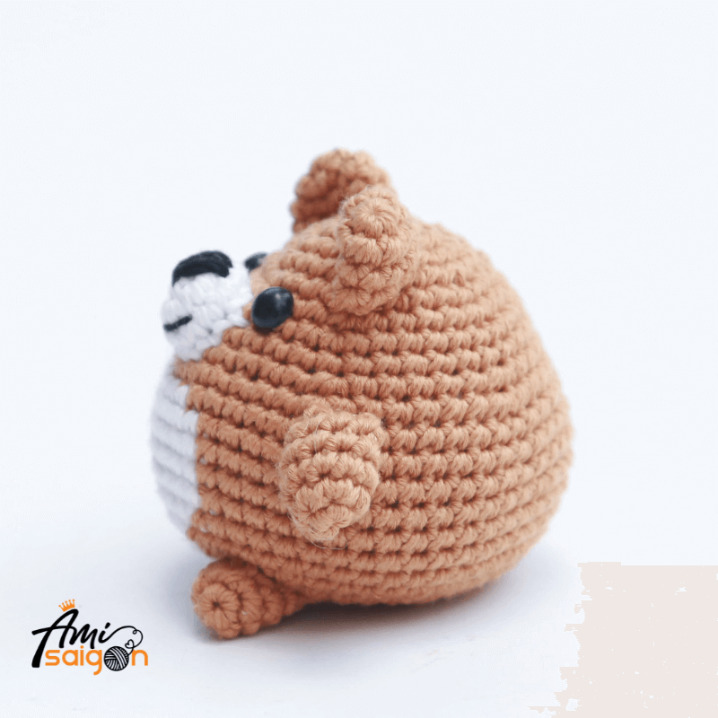 Amigurumi Little Bear Crochet pattern by AmiSaigon