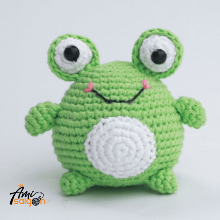 Chubby Frog crochet amigurumi pattern Ami Saigon