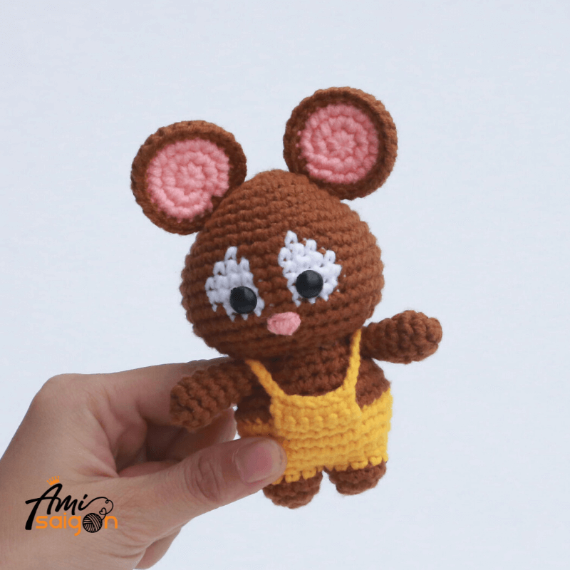 Crochet Amigurumi Mouse with Overalls Pattern by AmiSaigon