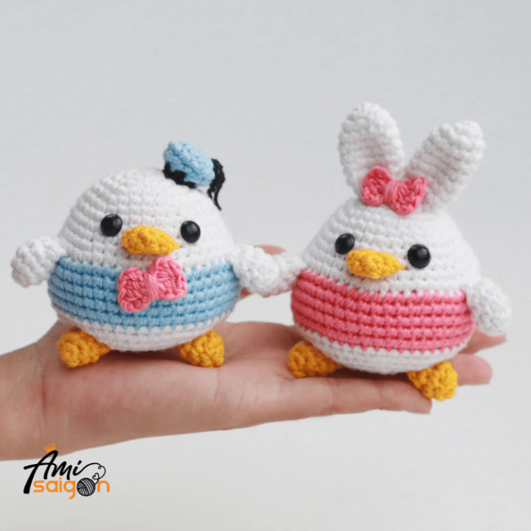 Free crochet pattern elegant Daisy duck amigurumi Ami Saigon