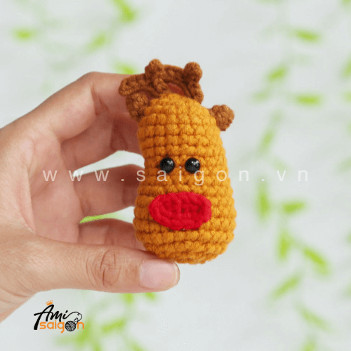 Reindeer Keychain Amigurumi – Free Crochet Pattern