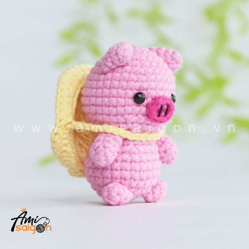 Pink Pig Amigurumi Keychain Free Crochet pattern by AmiSaigon