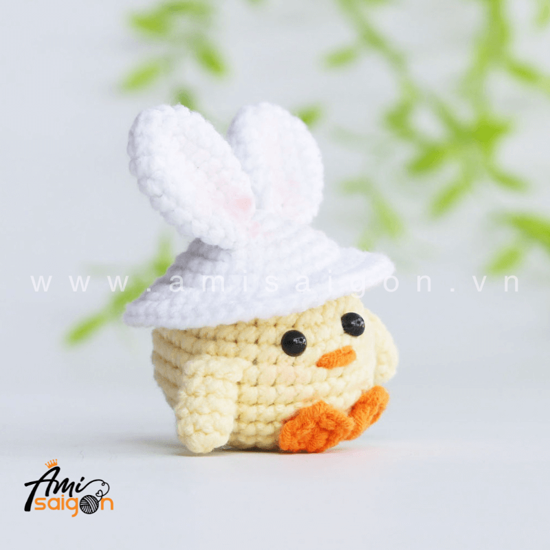 Chicken in bunny hat Amigurumi Keychain Crochet pattern by AmiSaigon