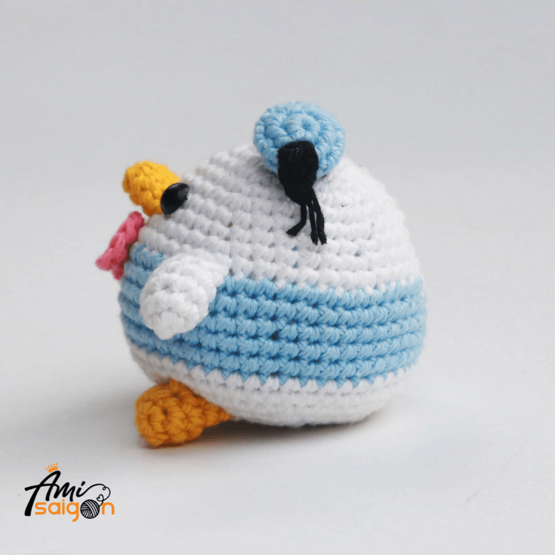 Thú bông vịt Donald bằng len amigurumi - Chart móc miễn phí (Ảnh: @amisaigonvn)