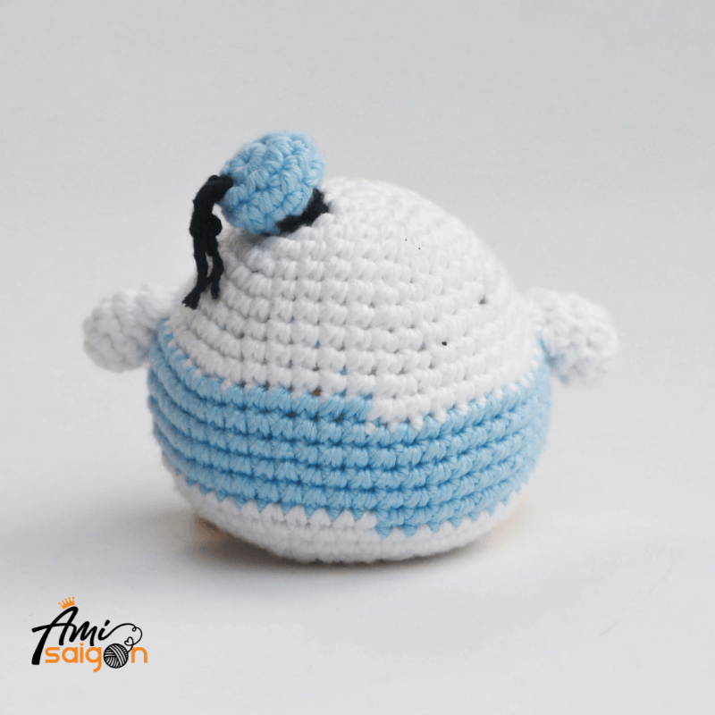 Thú bông vịt Donald bằng len amigurumi - Chart móc miễn phí (Ảnh: @amisaigonvn)