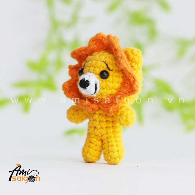 Tiny Lion Amigurumi Free Crochet pattern by AmiSaigon