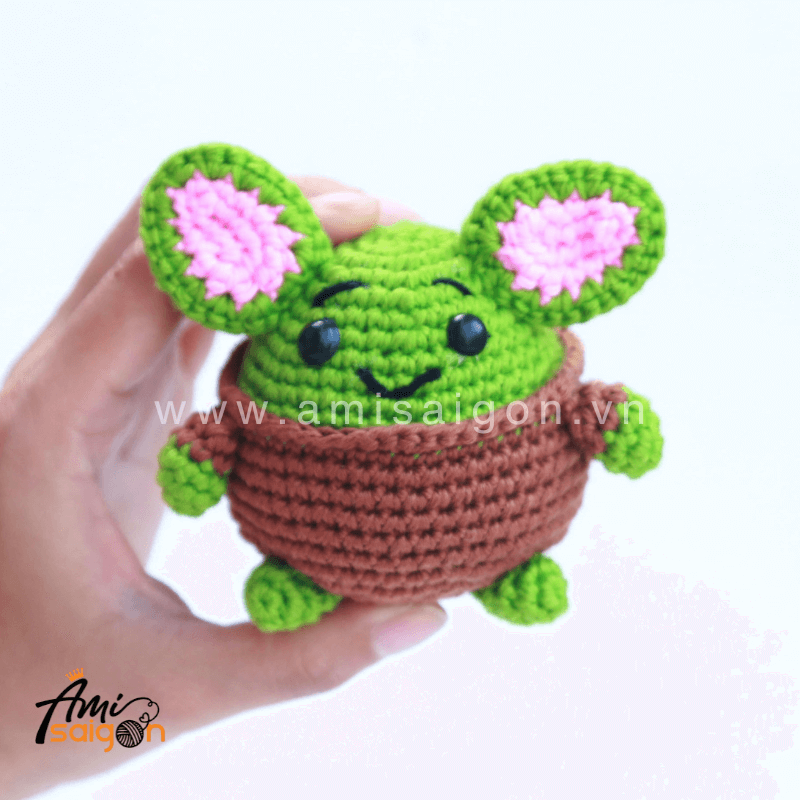 Thú bông nhân vật Baby Yoda bằng len amigurumi - Chart móc miễn phí (Ảnh: @amisaigonvn)