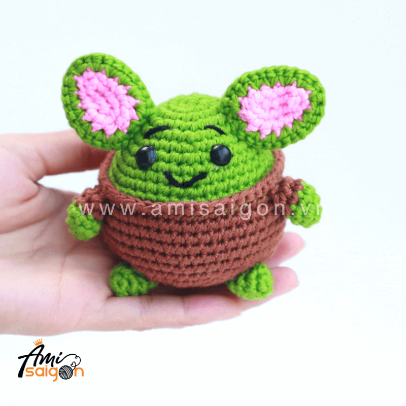 Thú bông nhân vật Baby Yoda bằng len amigurumi - Chart móc miễn phí (Ảnh: @amisaigonvn)