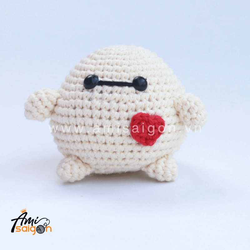 Thú bông nhân vật Baymax bằng len amigurumi - Chart móc miễn phí (Ảnh: @amisaigonvn)