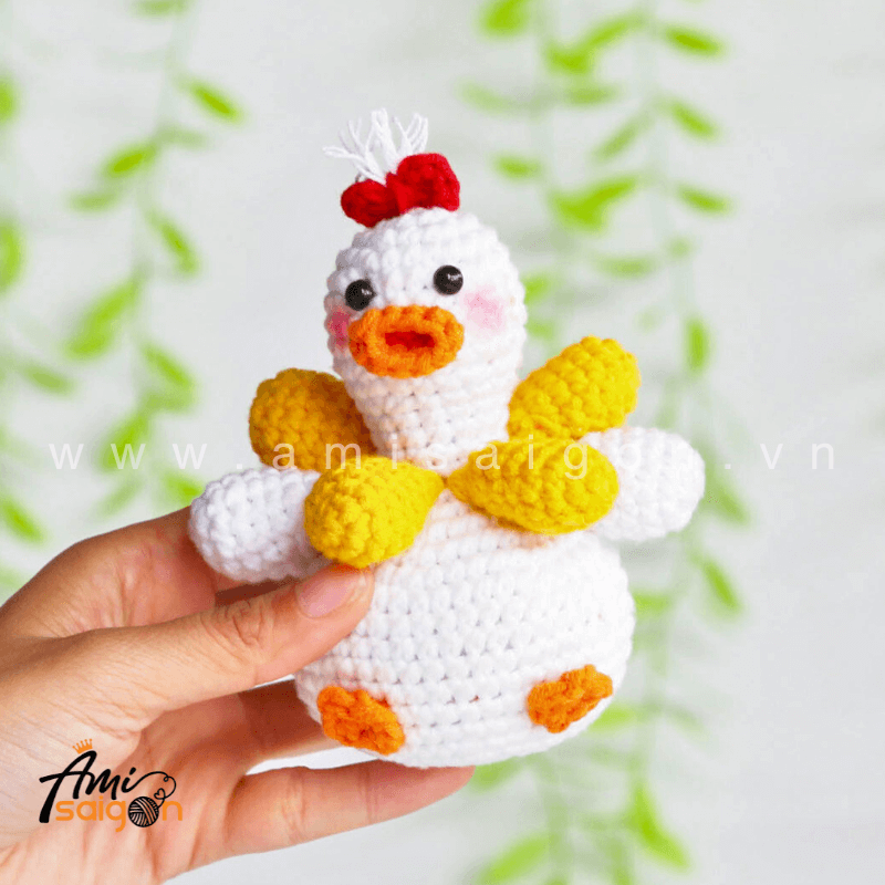 Chicken Flower Amigurumi Free Crochet pattern by AmiSaigon