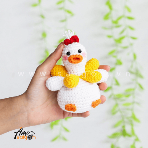 Cute chicken with flower amigurumi Free crochet pattern
