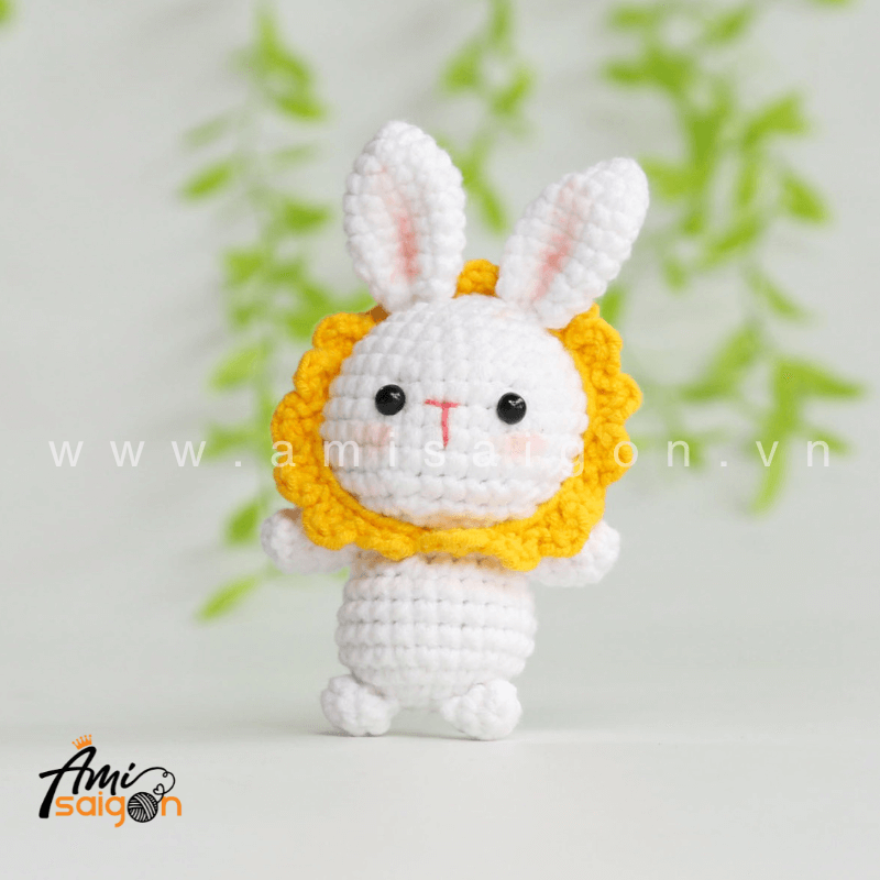 Thú bông Thỏ tiểu thơ bằng len amigurumi - Chart móc miễn phí (Ảnh: @amisaigonvn)