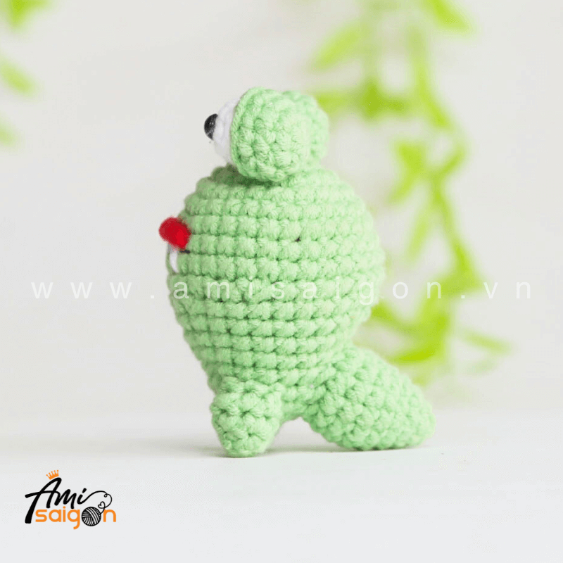 Cute Frog Amigurumi - Free Crochet pattern by AmiSaigon